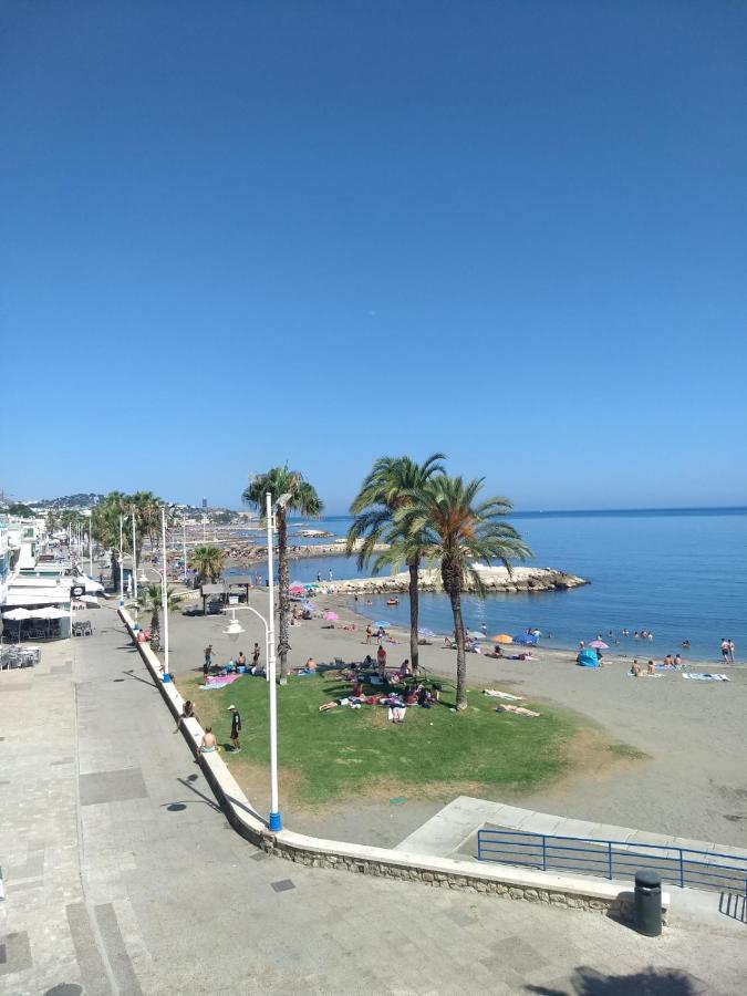 מאלגה Apartments-Oilan11 - Estudios En Primera Linea De Playa Pedregalejo מראה חיצוני תמונה