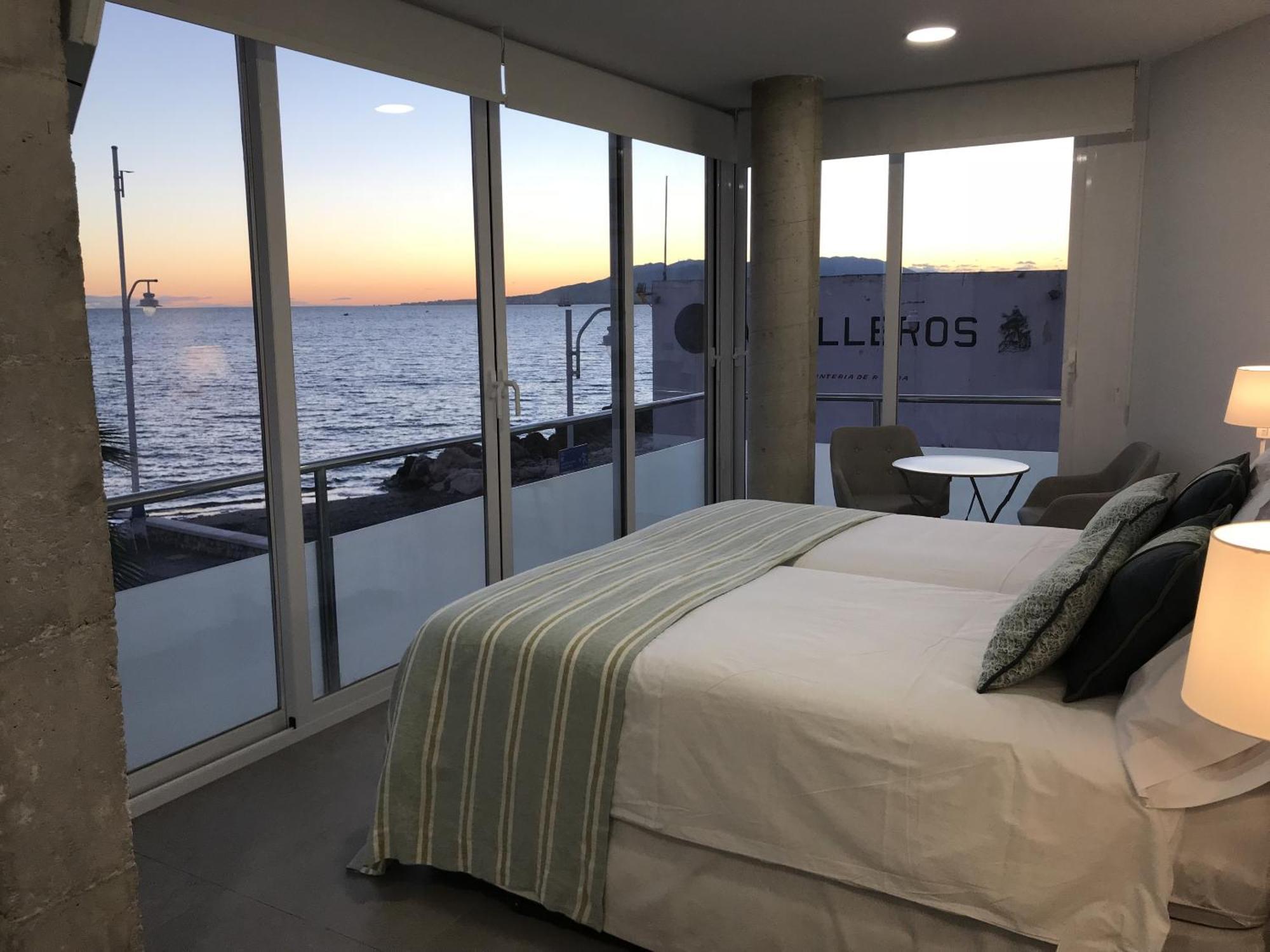 מאלגה Apartments-Oilan11 - Estudios En Primera Linea De Playa Pedregalejo חדר תמונה
