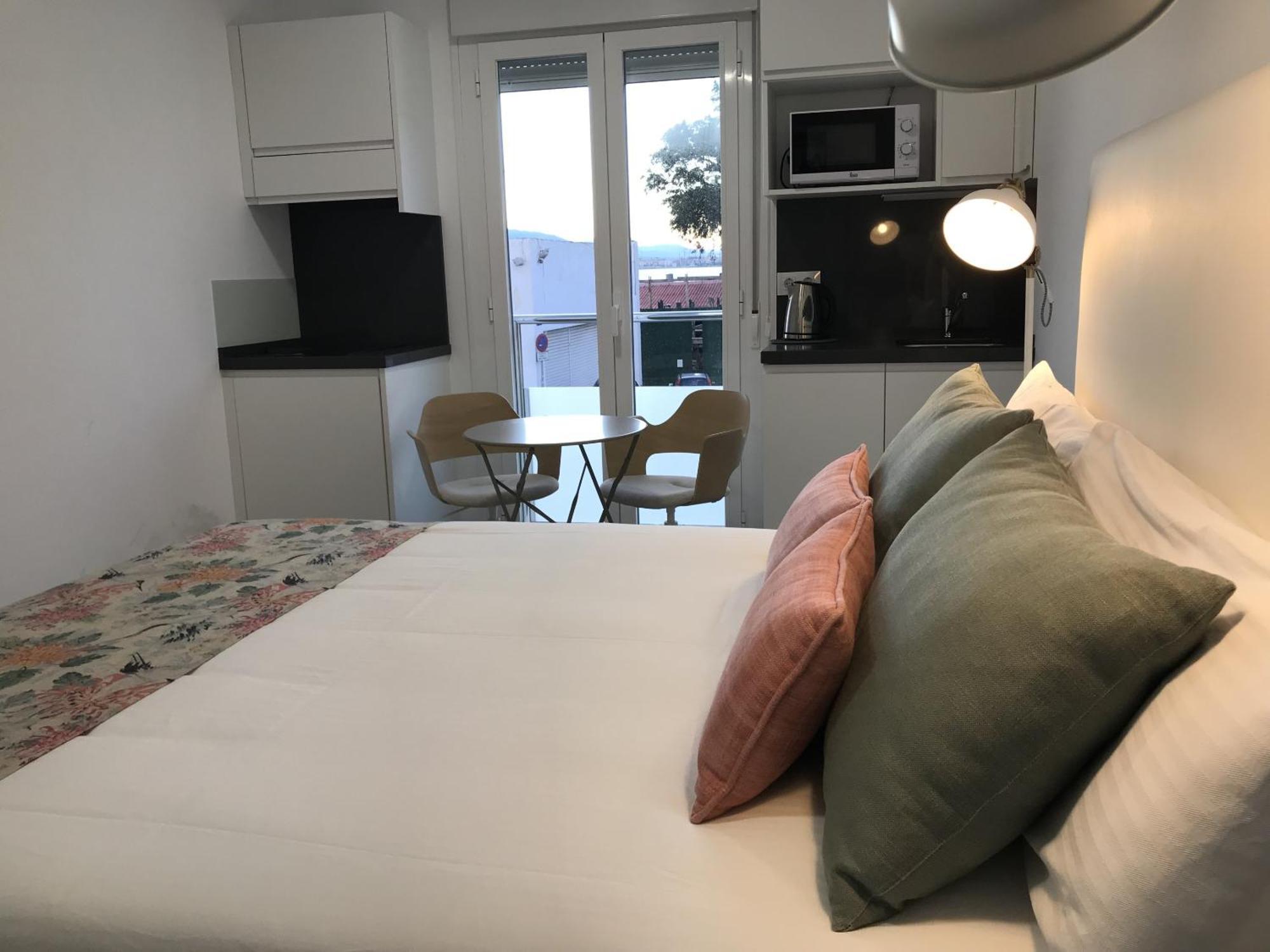מאלגה Apartments-Oilan11 - Estudios En Primera Linea De Playa Pedregalejo חדר תמונה