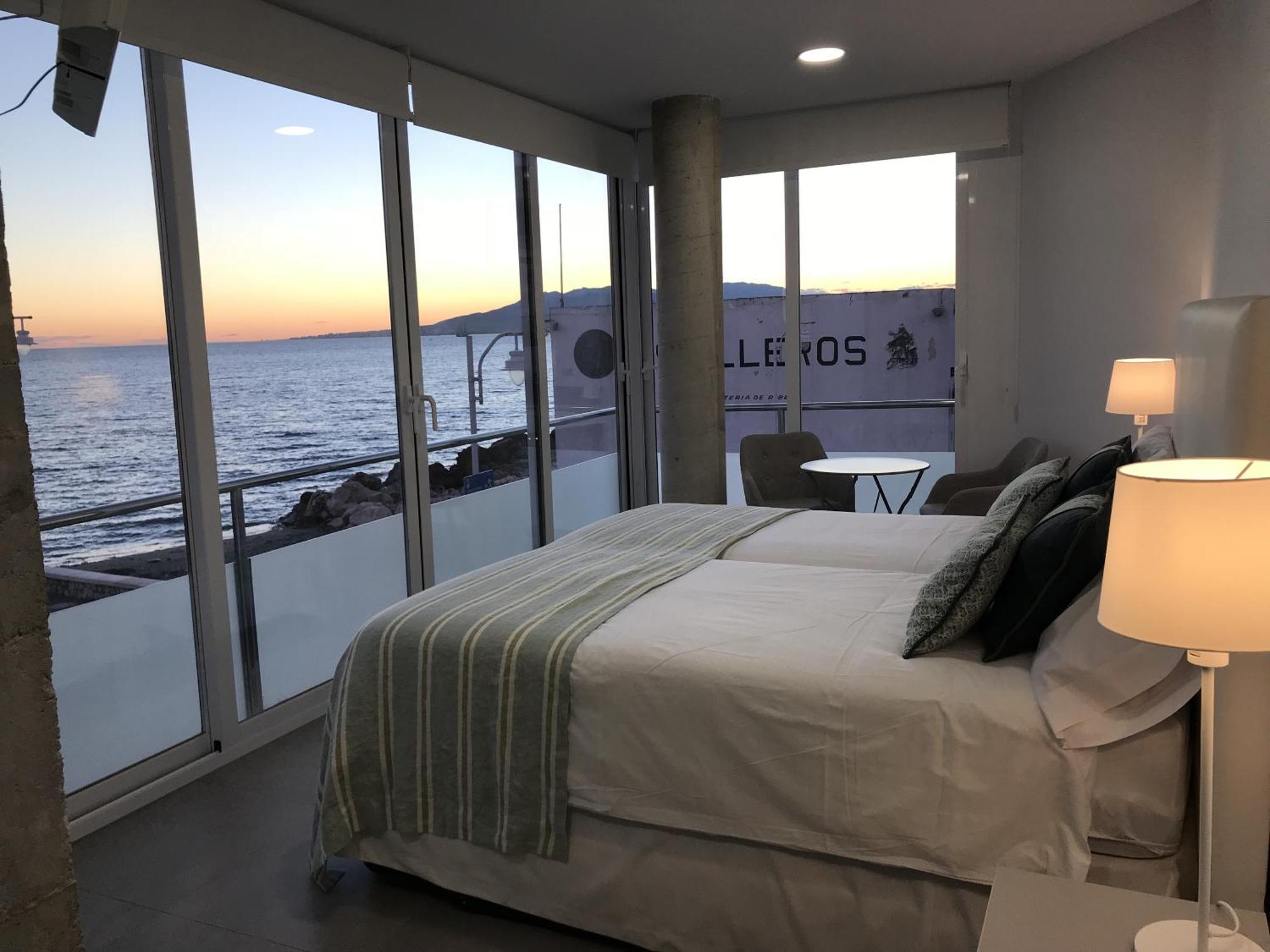 מאלגה Apartments-Oilan11 - Estudios En Primera Linea De Playa Pedregalejo חדר תמונה